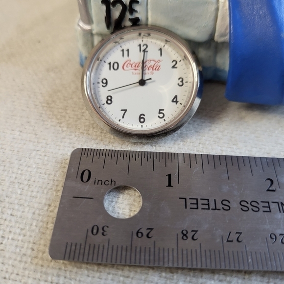 Coca-cola Polar Bear Swimming in Pool with Clock - Picture 13 of 14